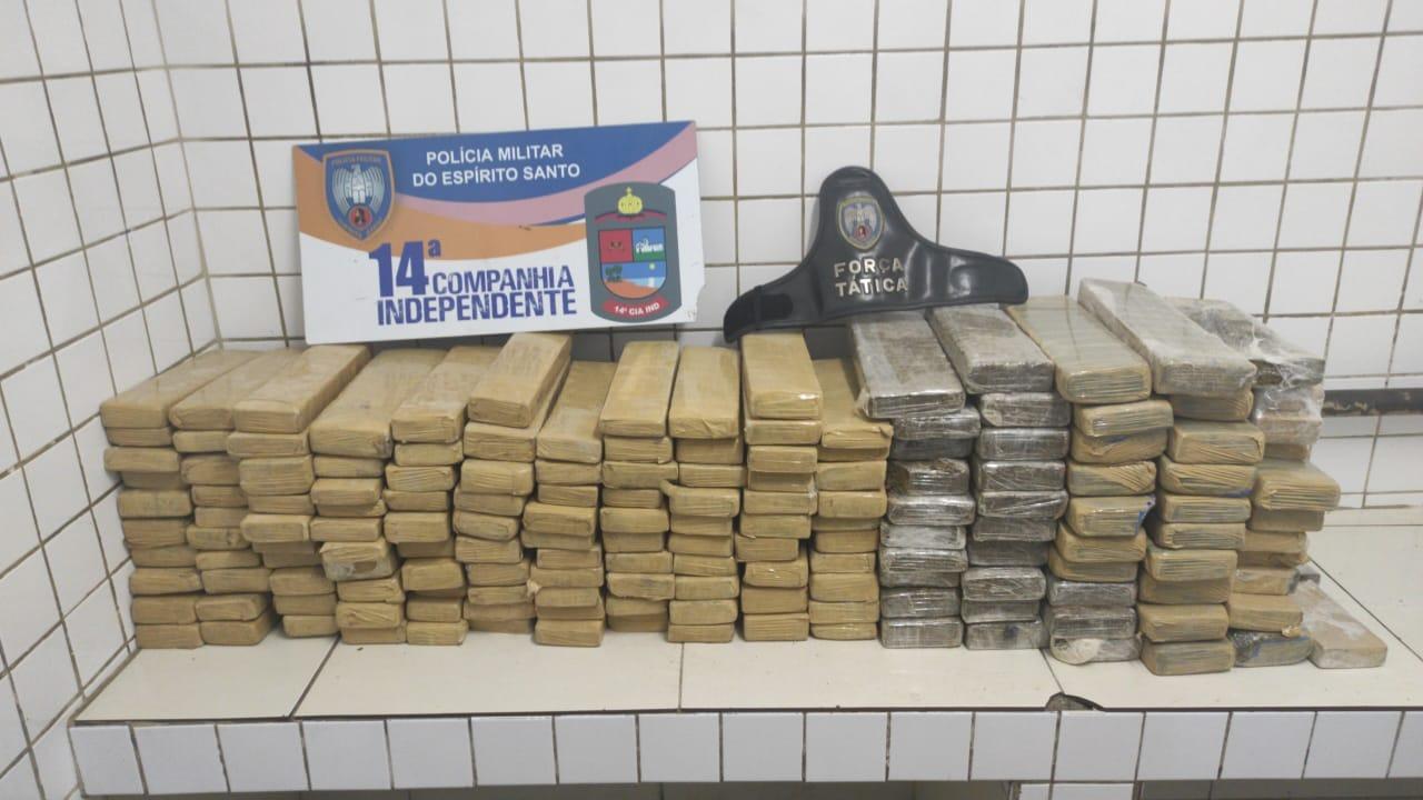 PM apreende 159 tabletes de maconha em São Pedro