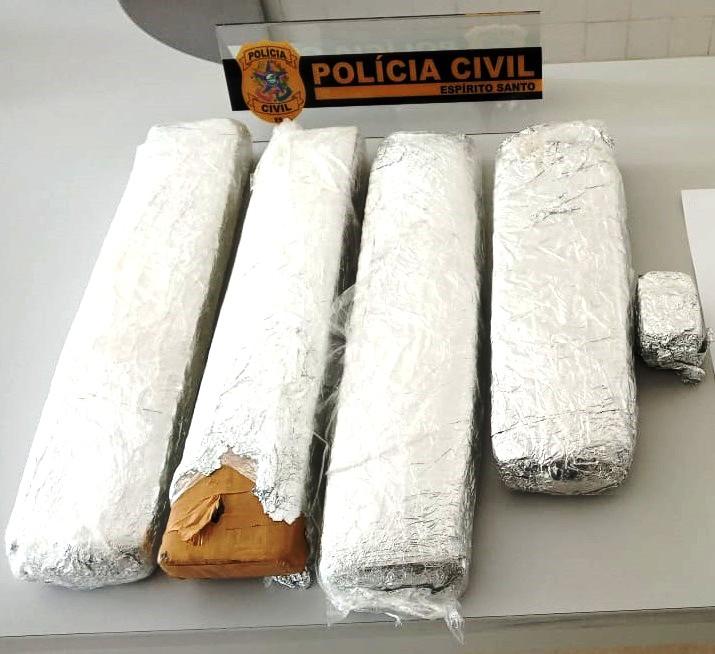 Desta vez em Itaguaçú: polícia apreende quase 5Kg de maconha enviada pelo correio