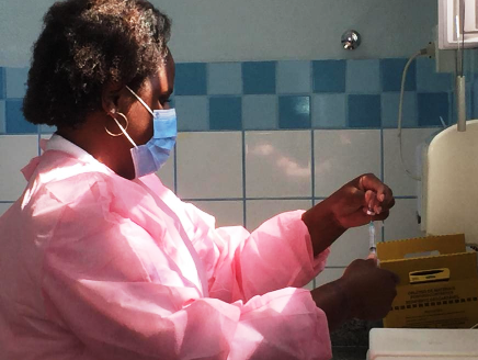 Idosos da Serra com mais de 80 anos começa a ser vacinados nesta sexta (26)