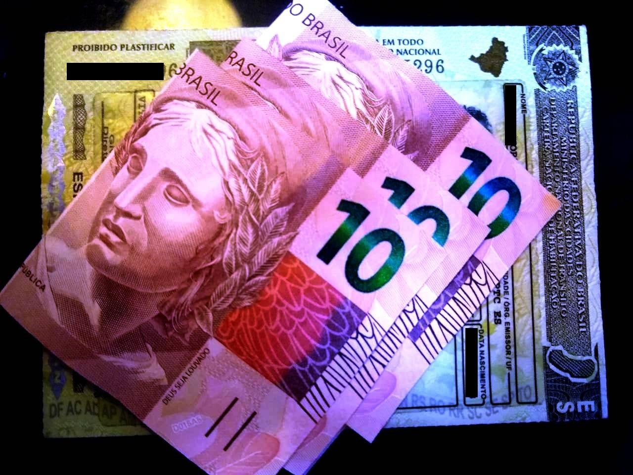 Autoescola da Serra é investigada por facilitar prova teórica para aluno