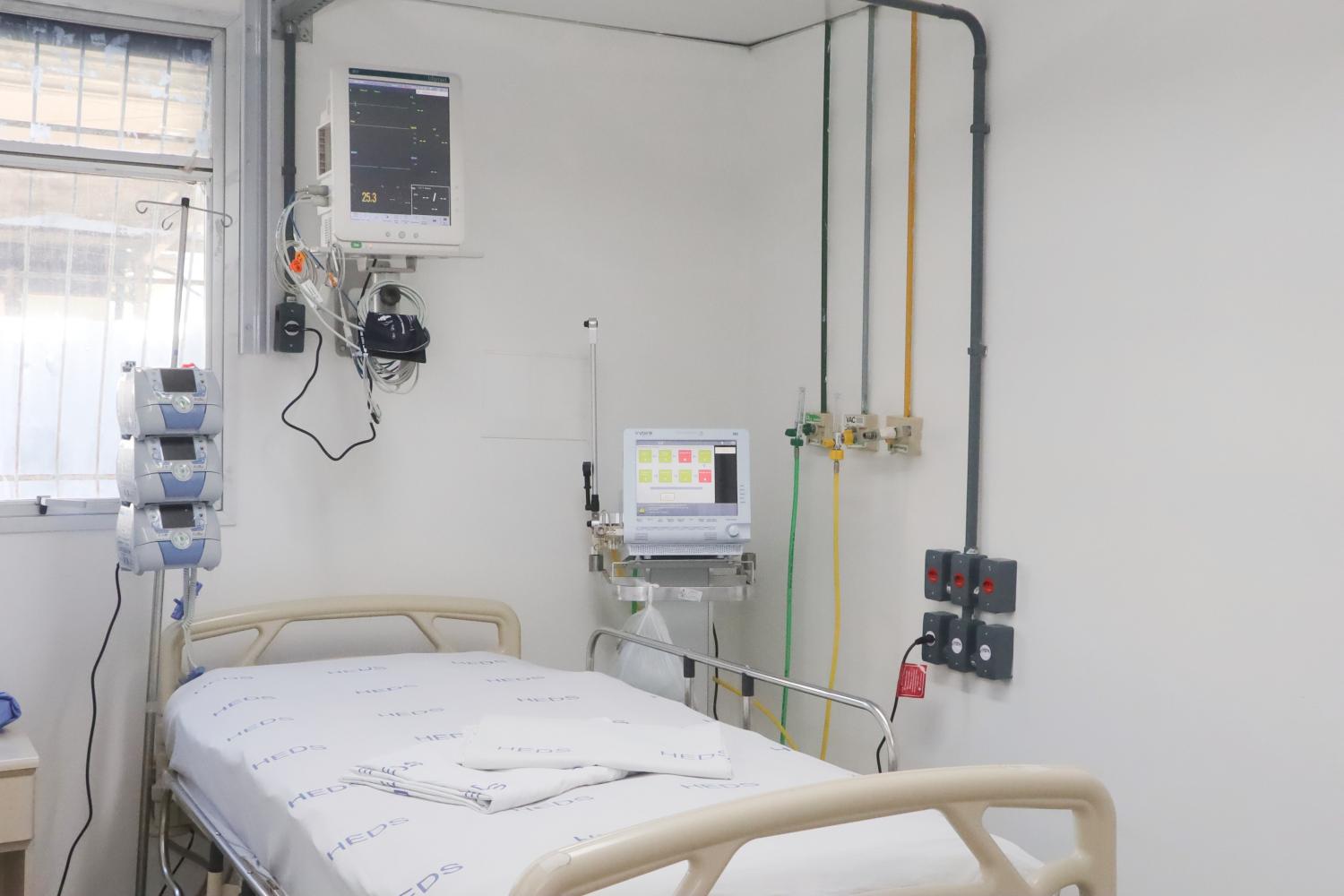 ES amplia leitos de UTI e suspende as aulas na rede pública e particular por conta da Covid-19