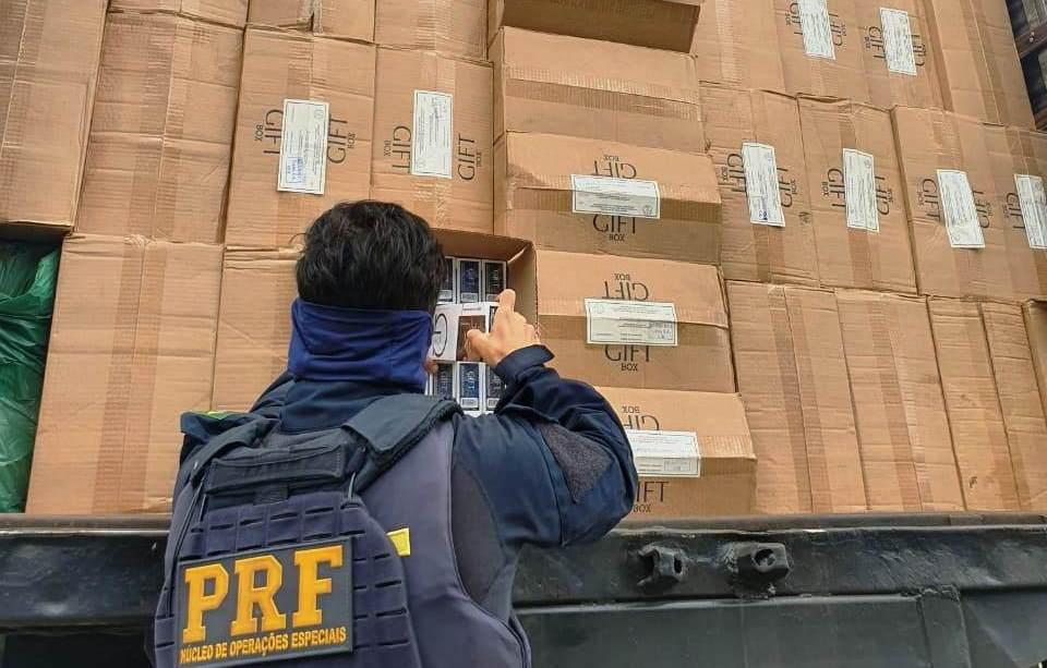 365 mil maços de cigarros contrabandeados do Paraguai são aprendidos no Espírito Santo
