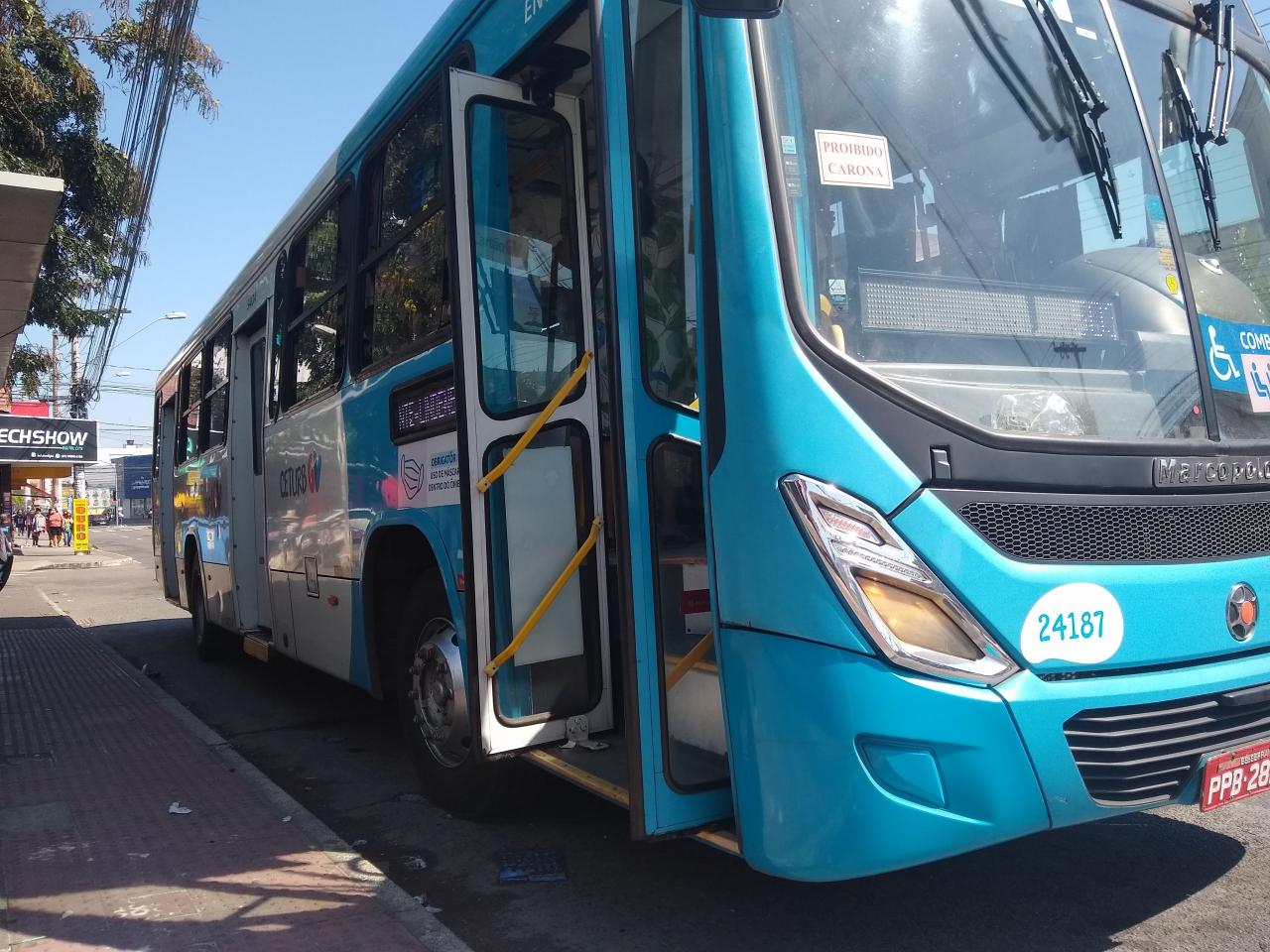 Homem é preso em flagrante na Serra, quando furtava passageiros do Transcol