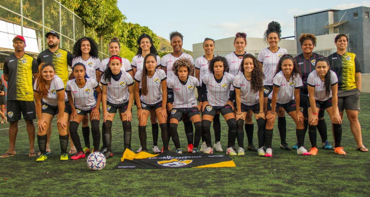 Após vencerem torneio invictas, meninas do Feu Rosa entram em campo novamente neste sábado (6)