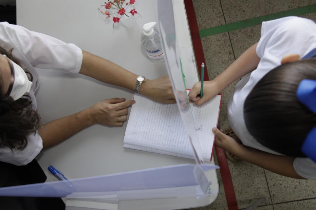 Prefeitura da Serra prorroga por um ano contratos temporários de professores