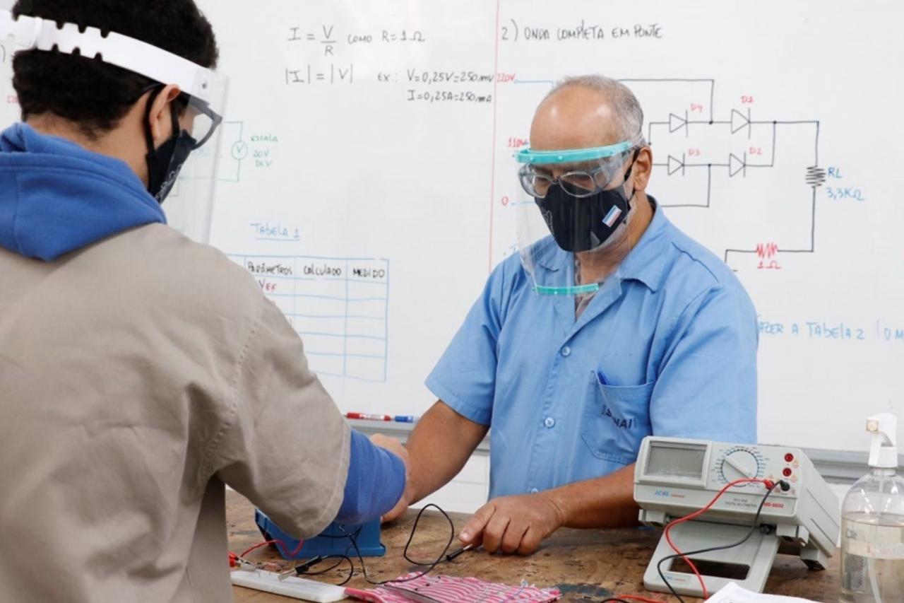 Sedu oferece mais de 12 mil vagas para estudantes concluírem Ensino Médio com curso técnico