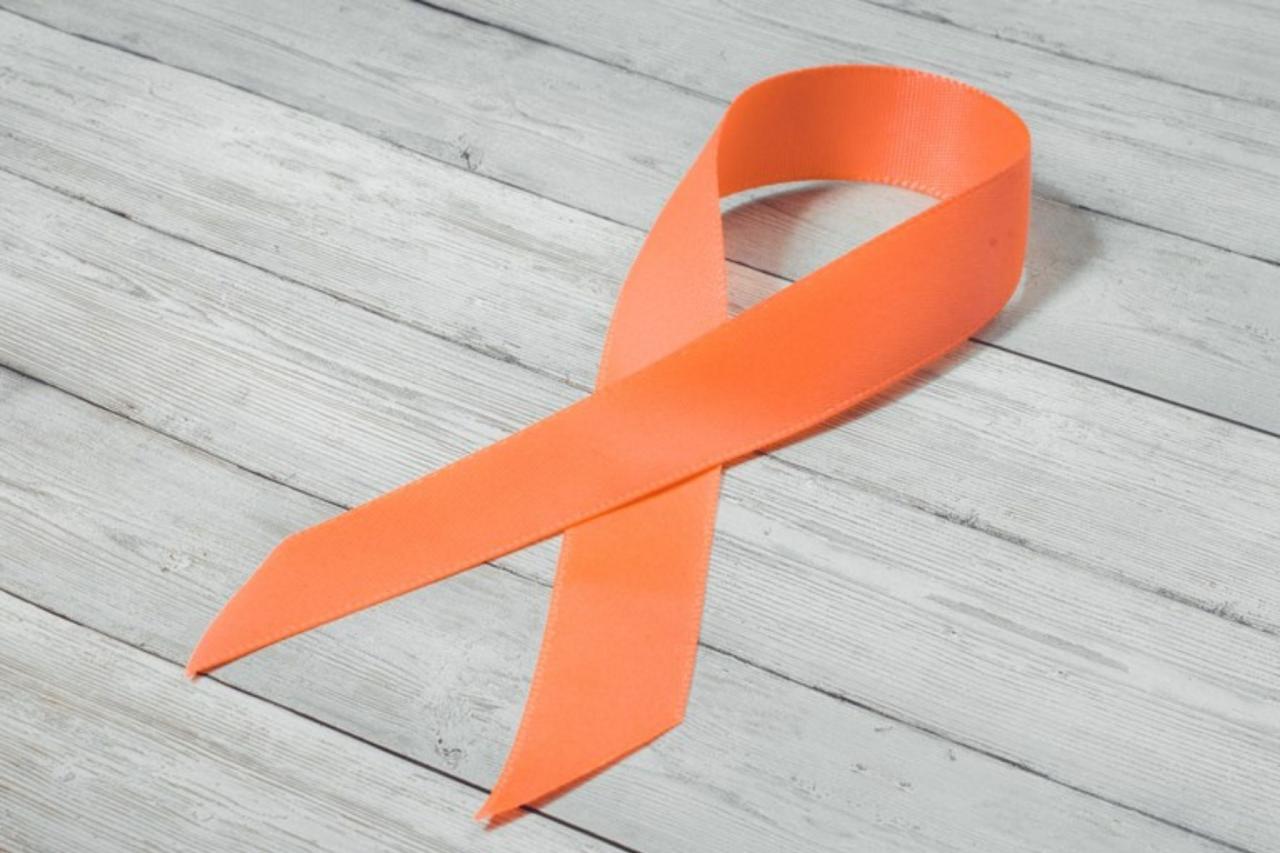 Fevereiro Laranja alerta para o combate à leucemia