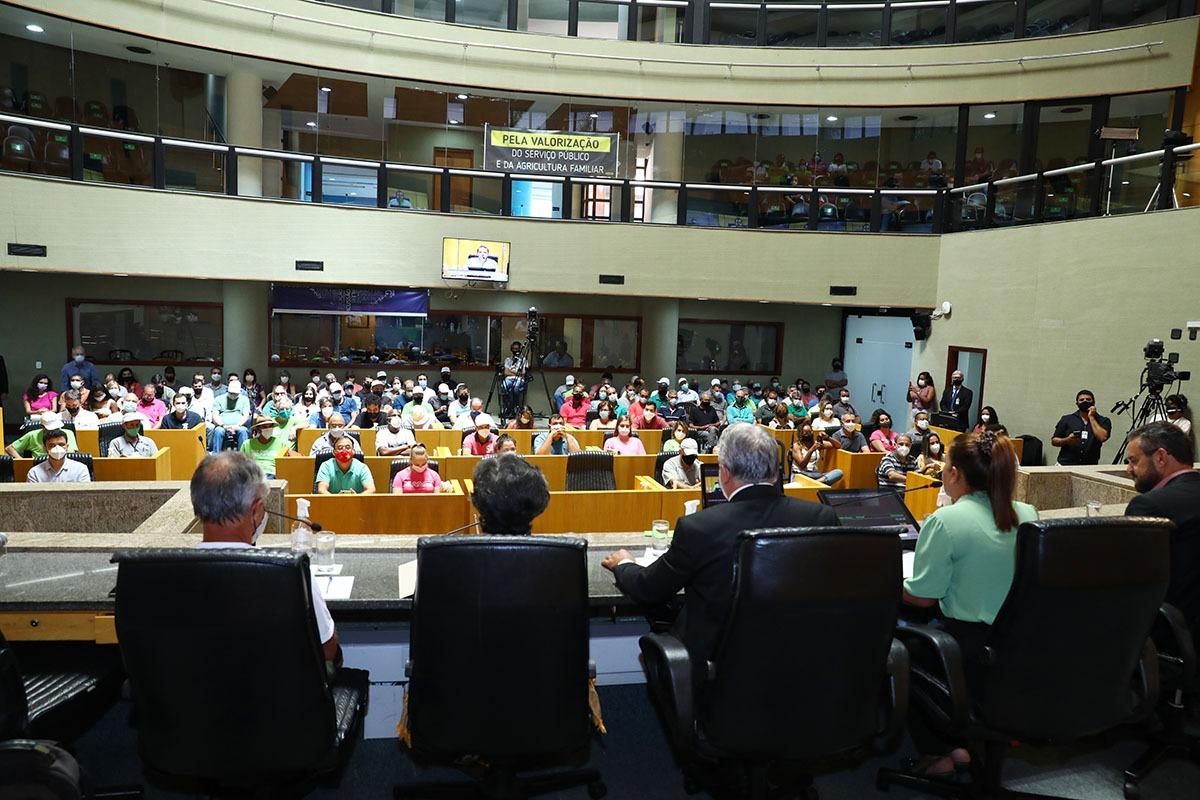 Servidores do Incaper e produtores lotam Assembleia para reivindicar valorização da agricultura capixaba