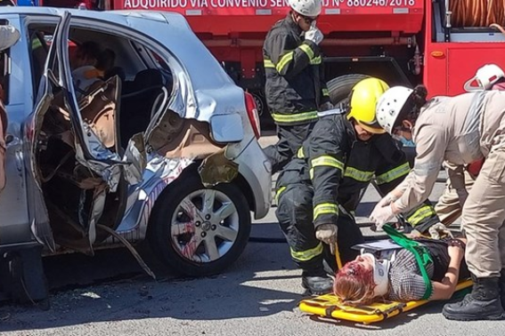 Simulação de Incidente com Múltiplas Vítimas abre campanha Maio Amarelo na Serra