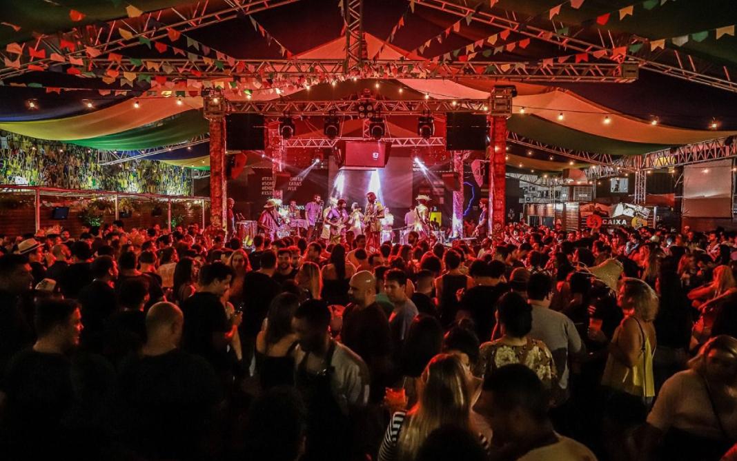 Beatles no clima de São João: Baile Voador vira bailão e recebe Bloco do Sargento Pimenta em Vitória