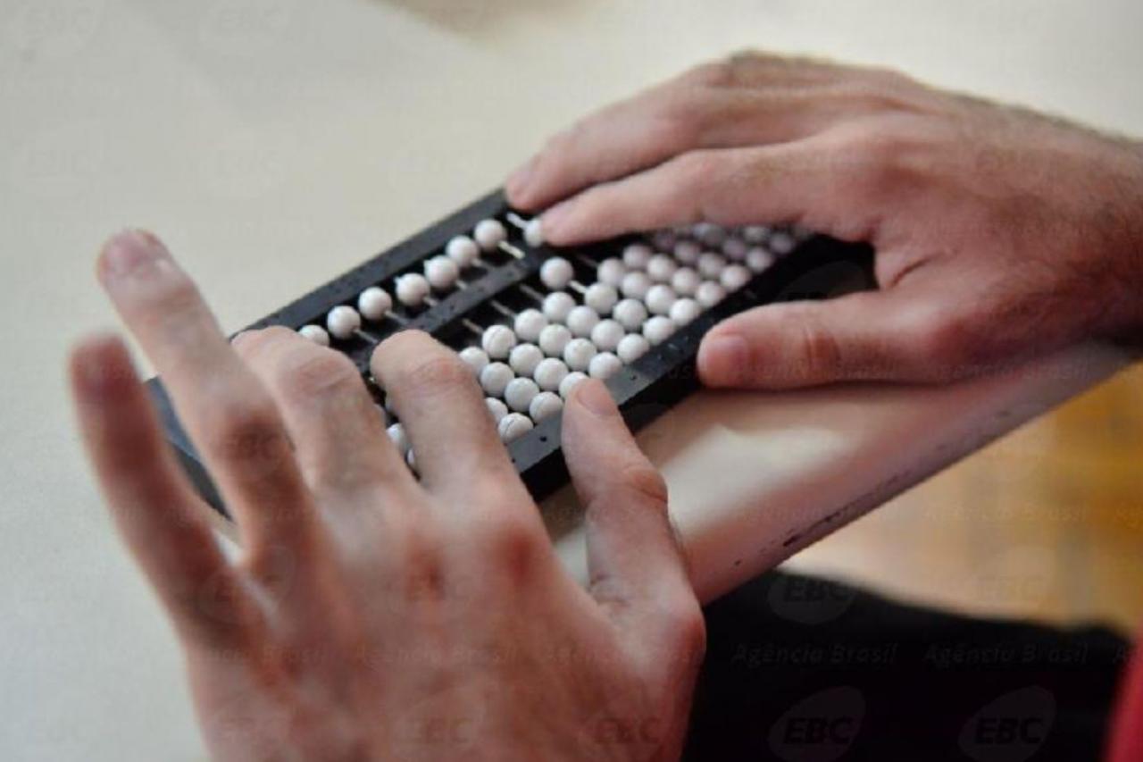 Estão abertas 250 vagas de estágio para educação especial na Serra