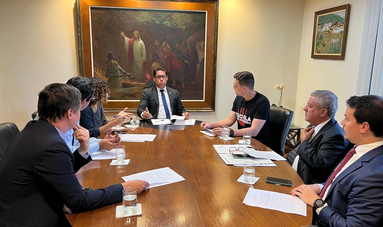Grupo sobre violência escolar da Assembleia Legislativa define diretrizes e cronograma de trabalho
