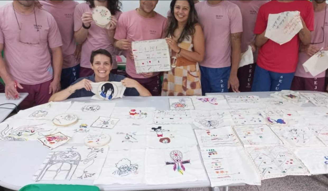 Penitenciária oferece curso de bordado à mão para público LGBTQIA+