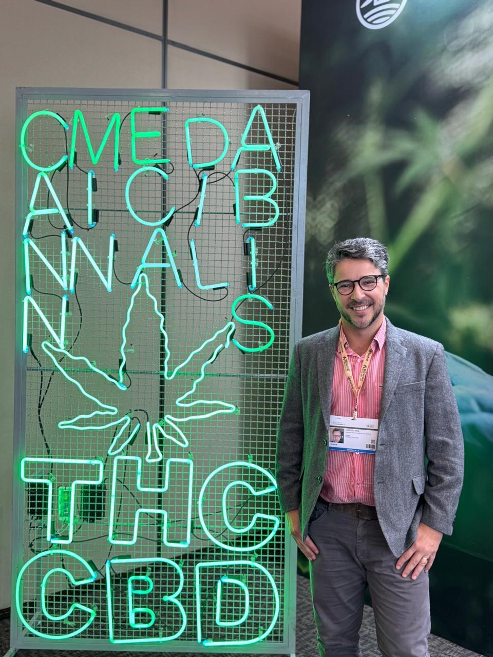 Especialista em dor, cirurgião-dentista capixaba participa de Congresso Brasileiro sobre Cannabis Medicinal em São Paulo
