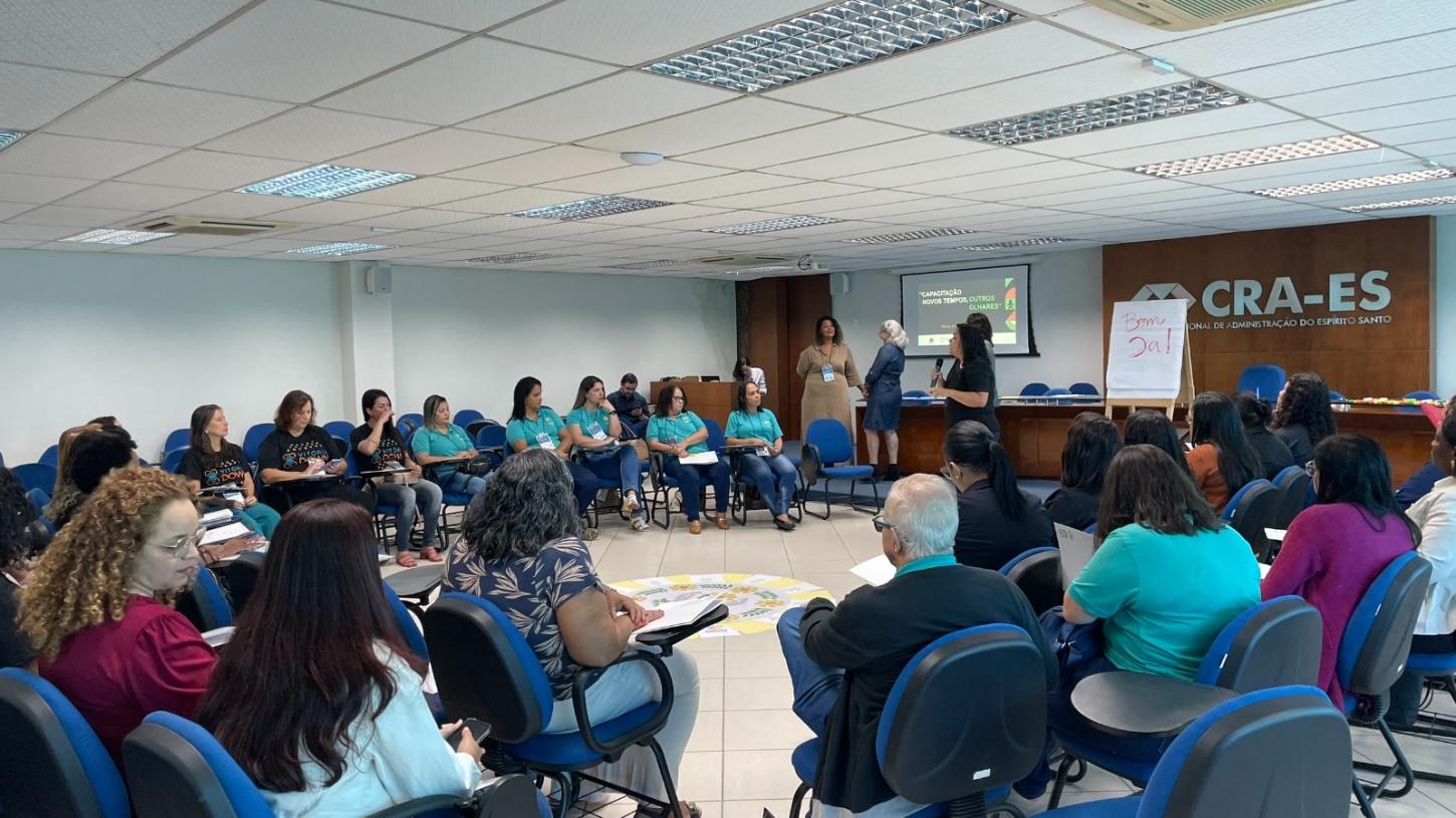 Feapaes-ES inicia capacitações das equipes técnicas das Apaes capixabas e das coirmãs sobre o documento norteador “Novos Tempos, Outros Olhares”