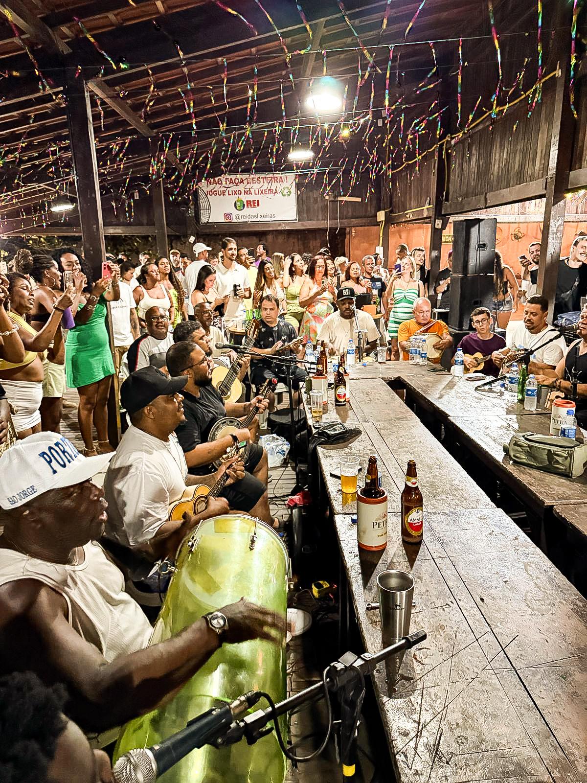 Resenha do Mel leva roda de samba à Ilha dos Bentos às terças-feiras