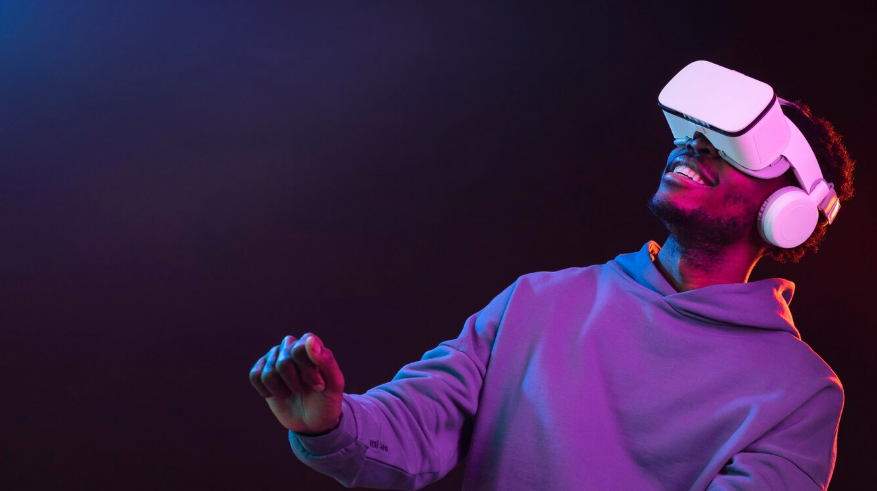 Tecnologia e inclusão: realidade virtual e interatividade transformam projetos educacionais no Brasil