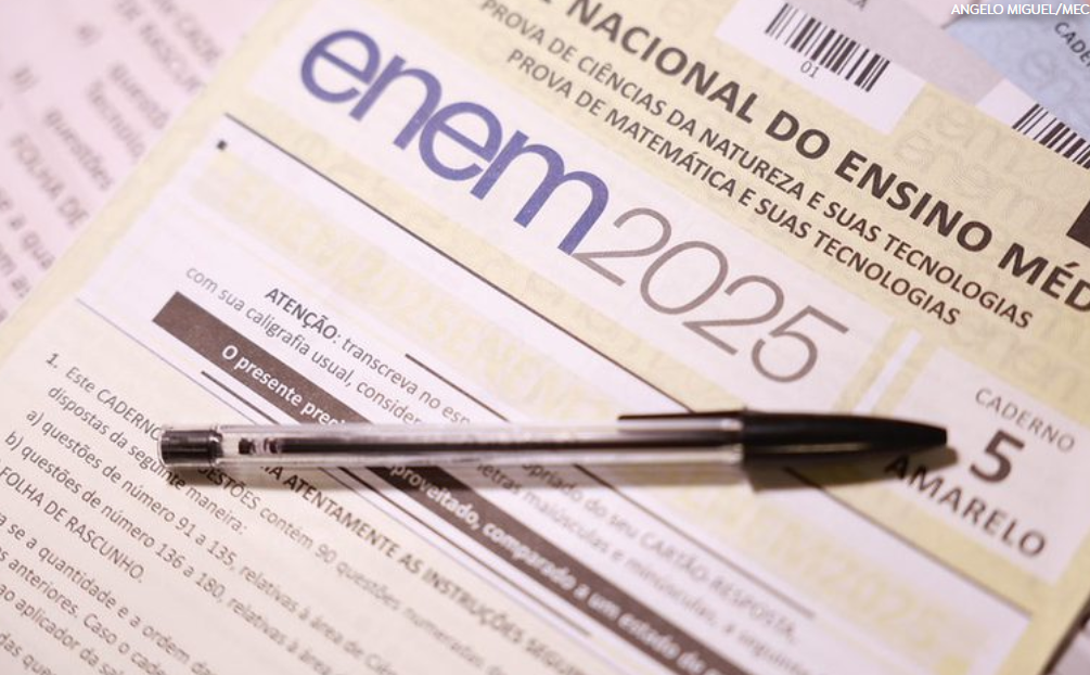 Enem 2025 teve participação de 70% dos inscritos. Gabaritos do 2° dia serão divulgados no dia 20