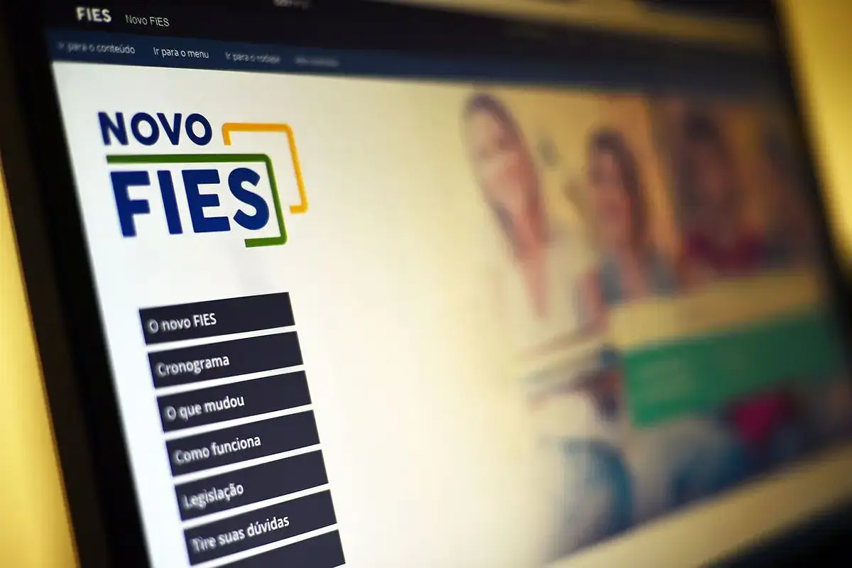 Fies 2026 disponibiliza 1,3 mil vagas no Espírito Santo